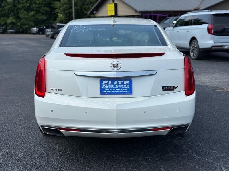Cadillac XTS  2015