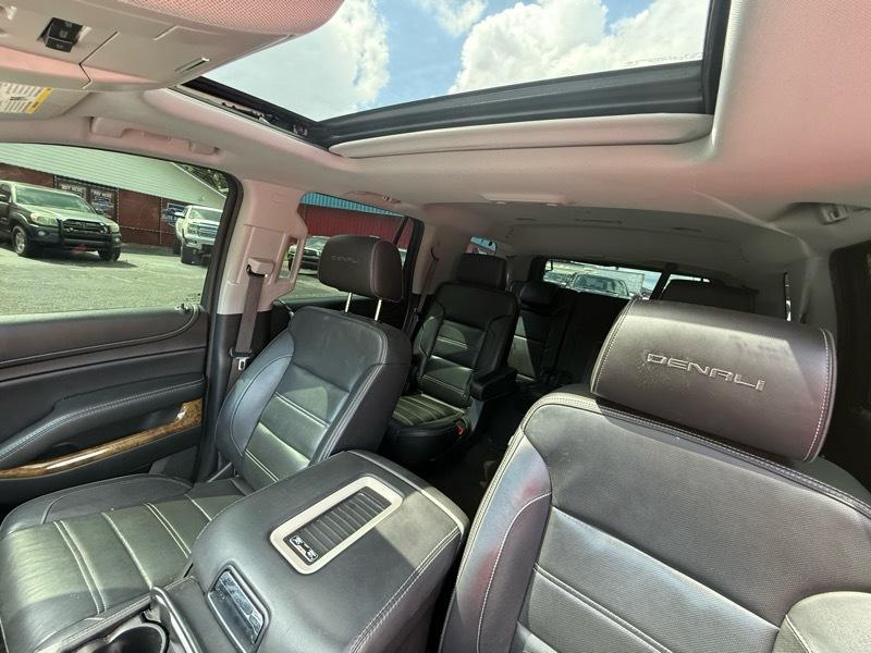 GMC Yukon Denali  2017