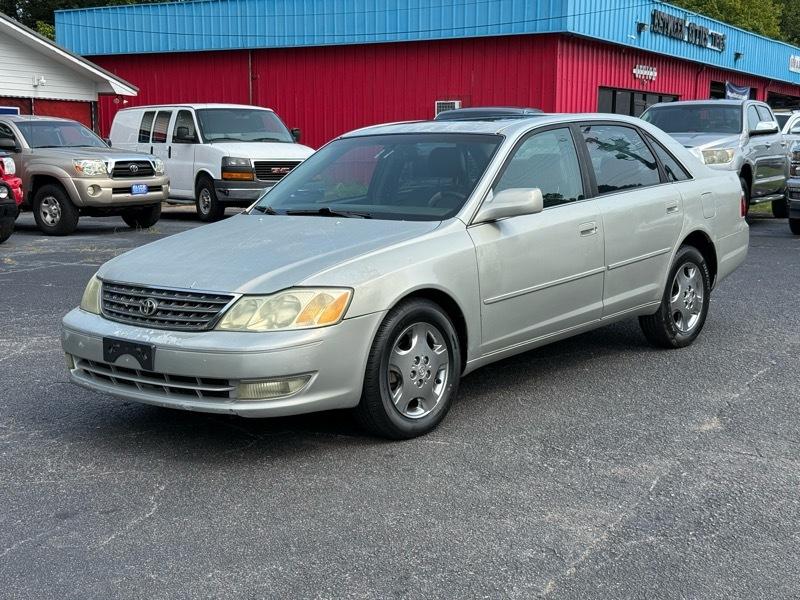 Toyota Avalon XL 2004