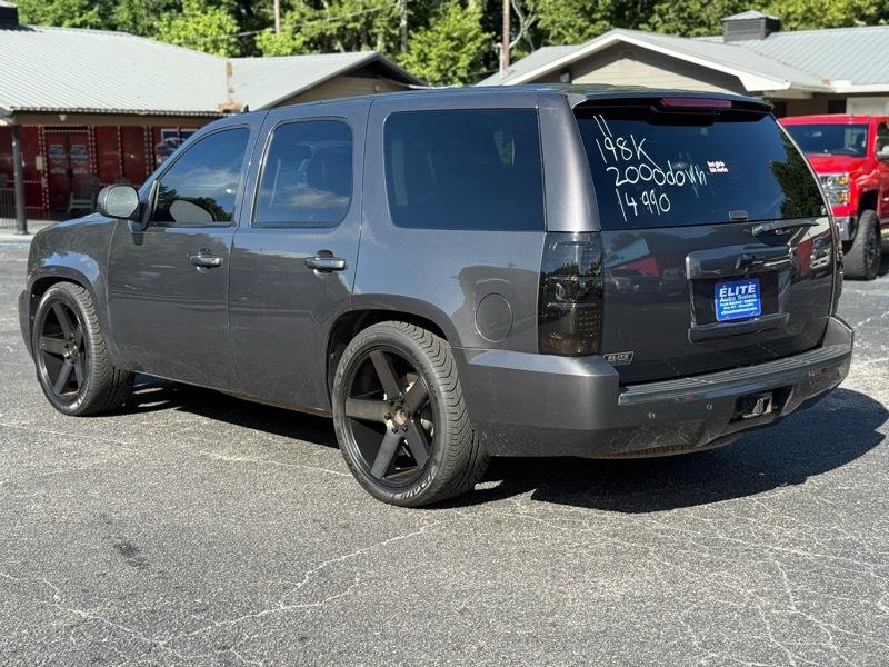 Chevrolet Tahoe  2011