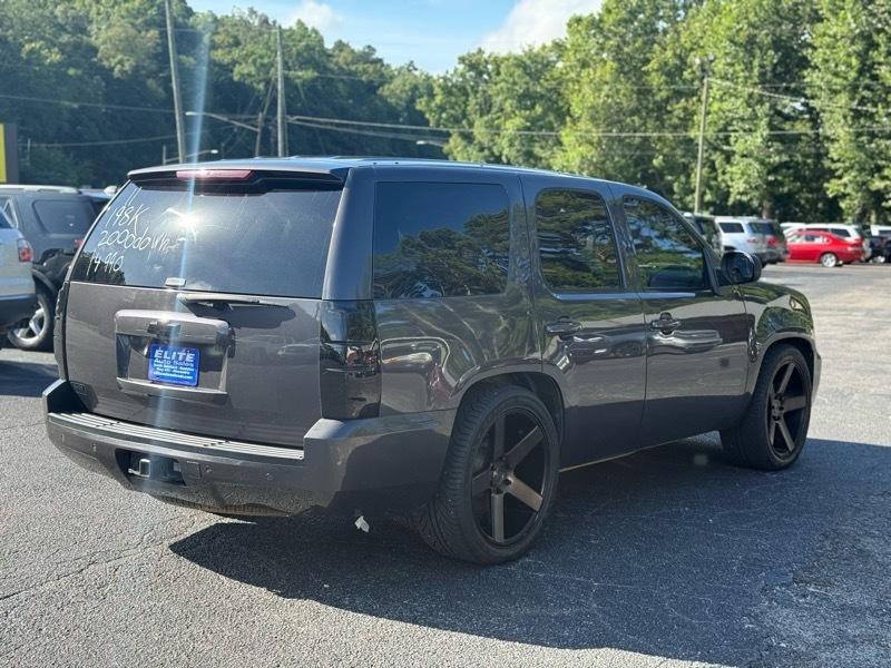 Chevrolet Tahoe  2011