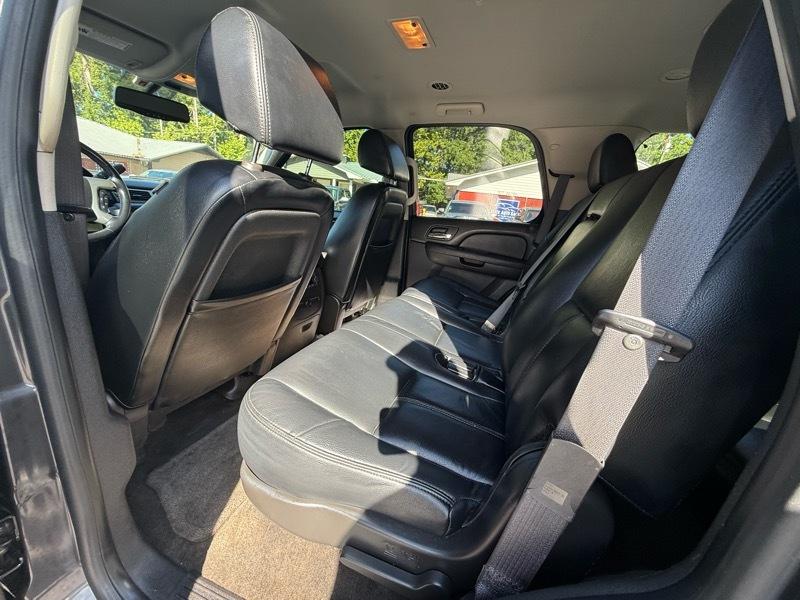 Chevrolet Tahoe  2011