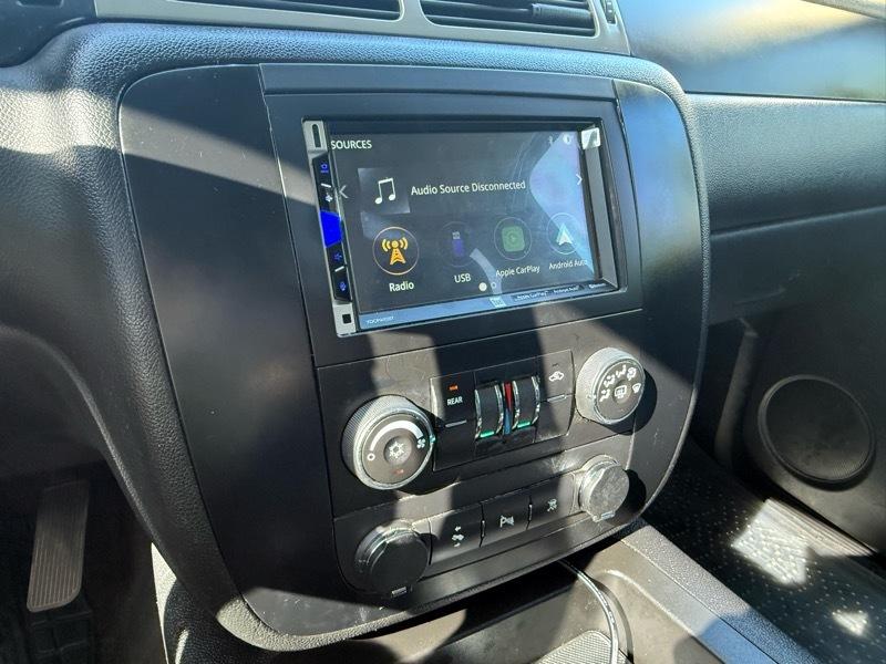 Chevrolet Tahoe  2011