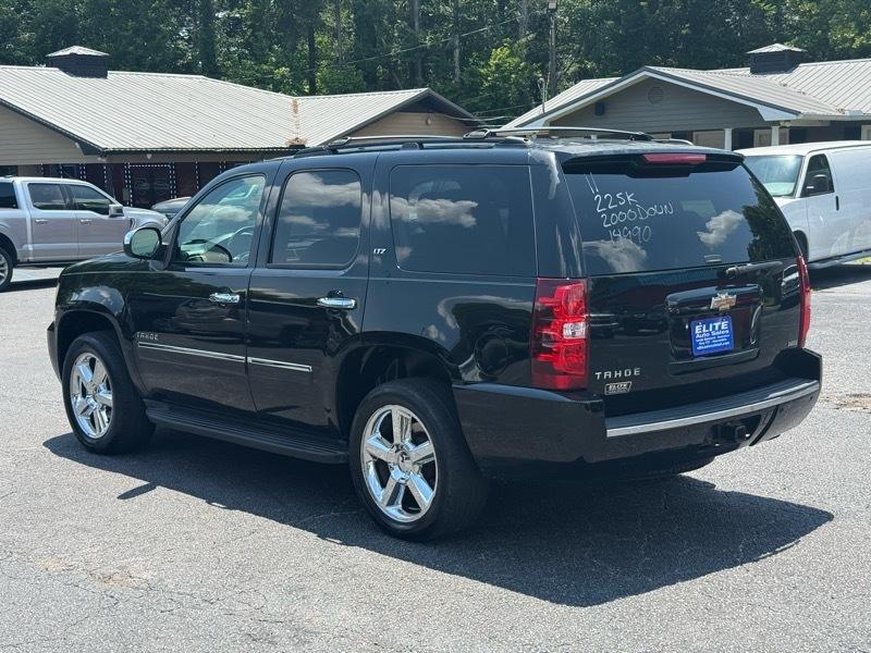 Chevrolet Tahoe  2011