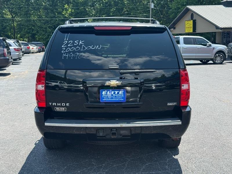 Chevrolet Tahoe  2011
