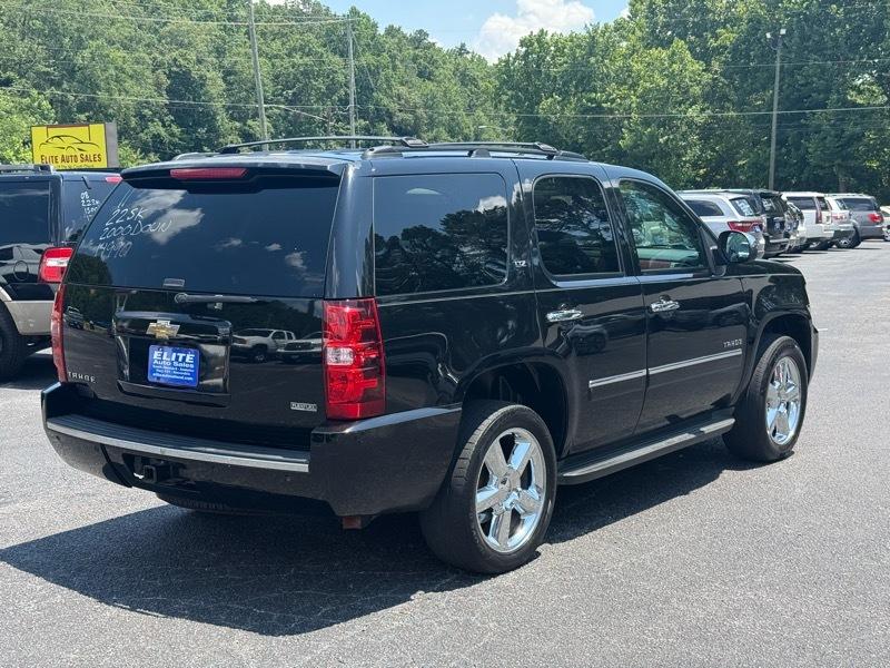 Chevrolet Tahoe  2011