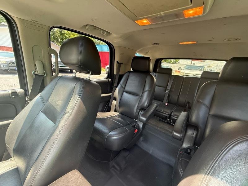 Chevrolet Tahoe  2011