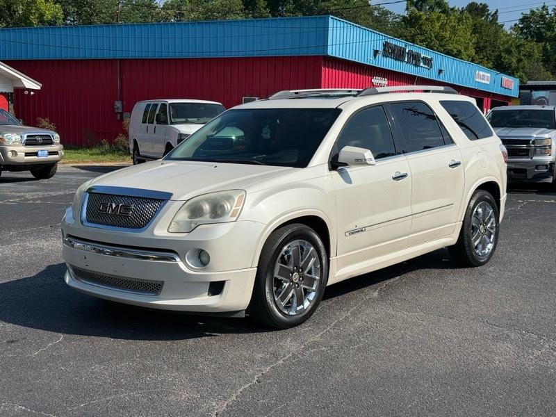 GMC Acadia  2011