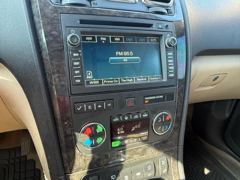GMC Acadia  2011