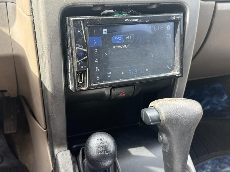 Nissan Frontier  2002