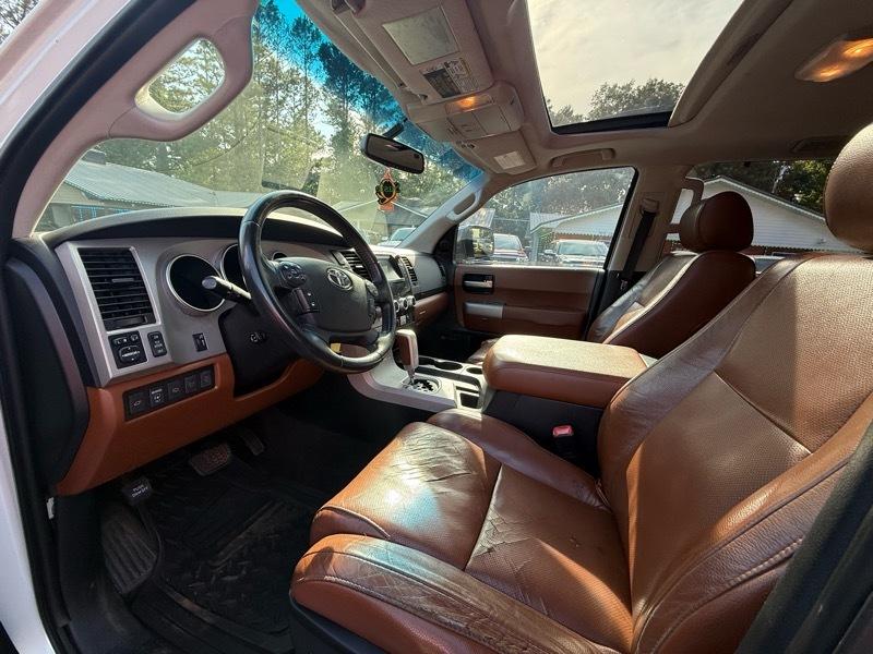 Toyota Sequoia  2008
