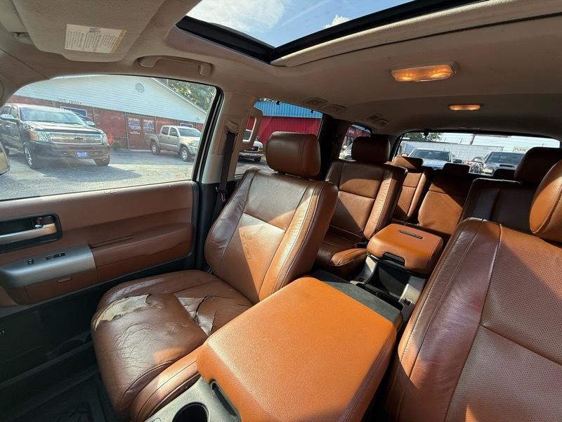 Toyota Sequoia  2008