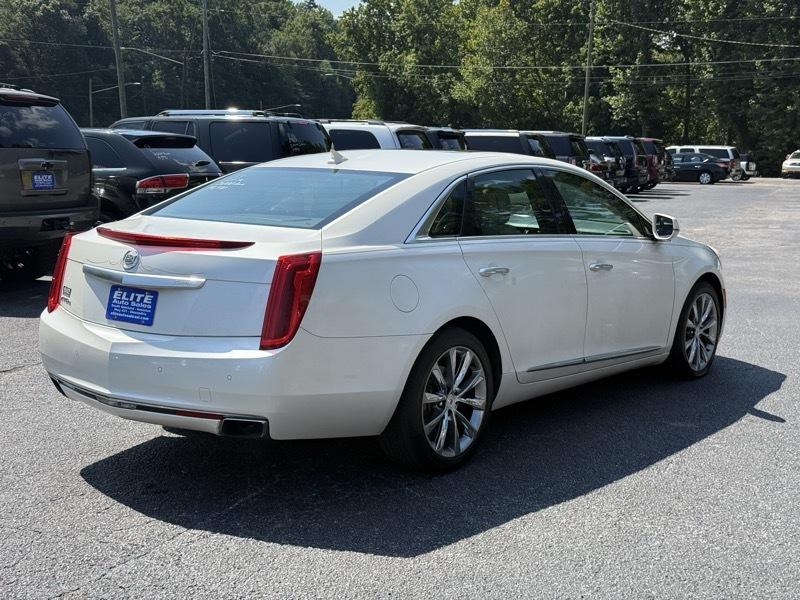 Cadillac XTS  2013