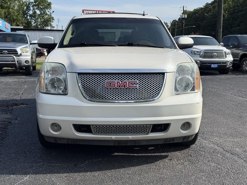 GMC Yukon Denali  2013
