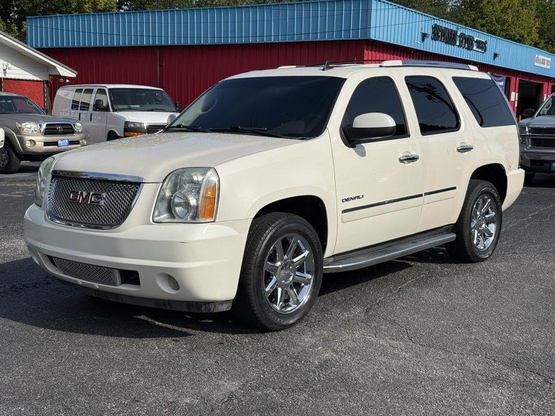 GMC Yukon Denali  2013