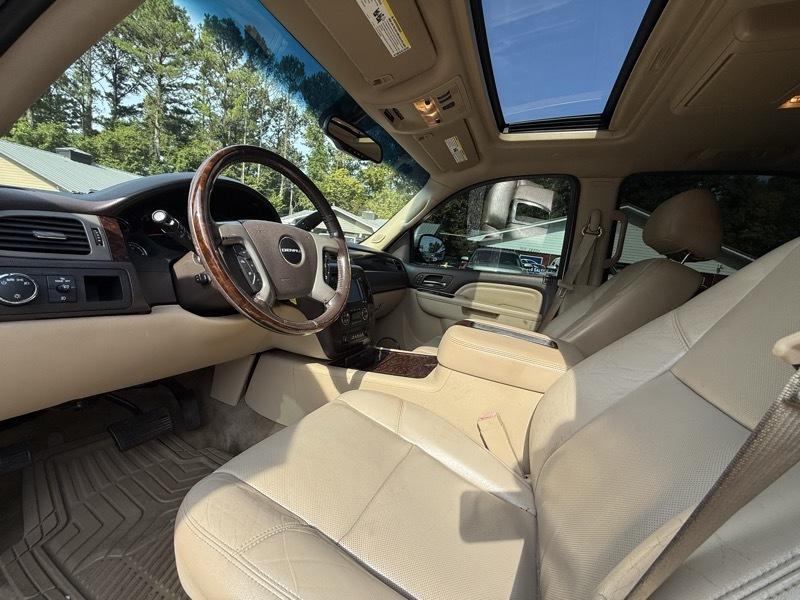 GMC Yukon Denali  2013