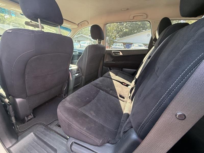 Nissan Pathfinder  2014