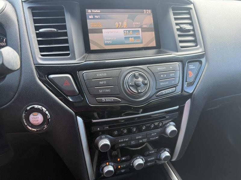 Nissan Pathfinder  2014