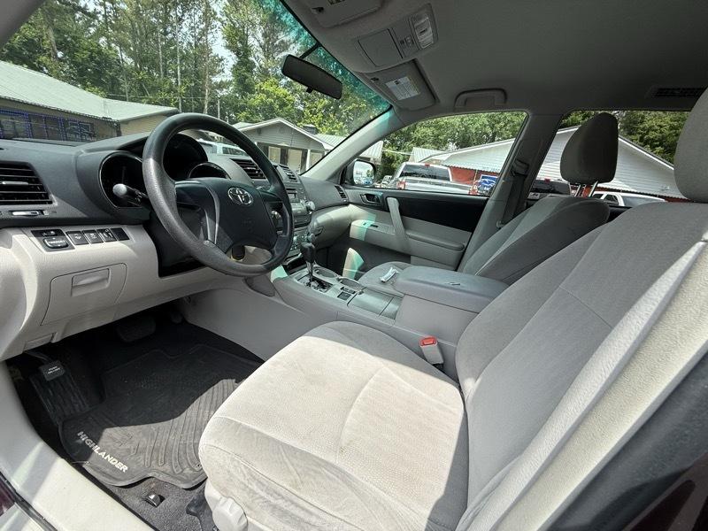 Toyota Highlander  2012