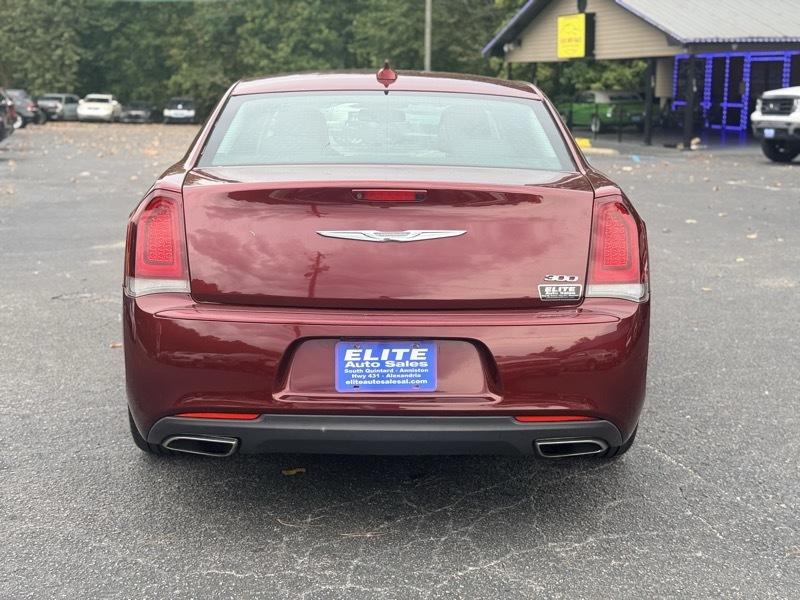 Chrysler 300  2019