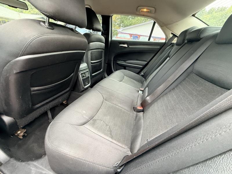 Chrysler 300  2019