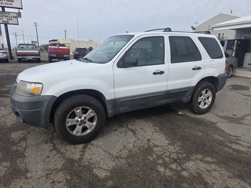 2005 Ford Escape XLT 2WD
