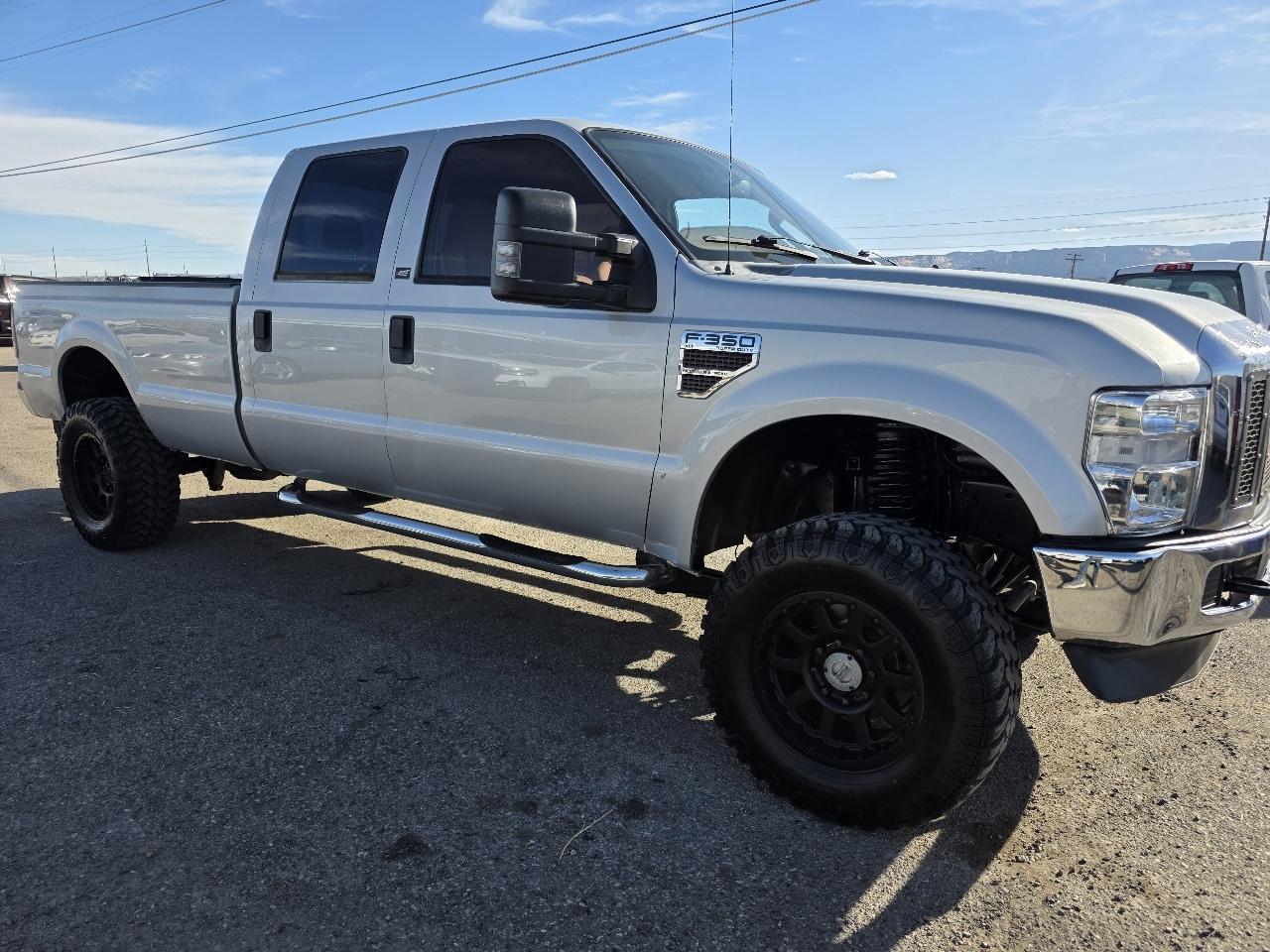 2008 Ford F-350 SD XLT Crew Cab Long Bed 4WD