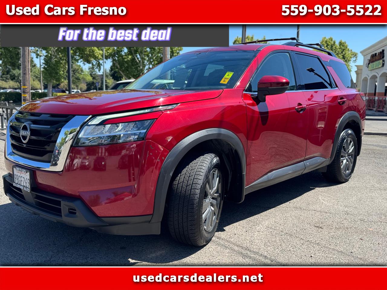 2022 Nissan Pathfinder SV