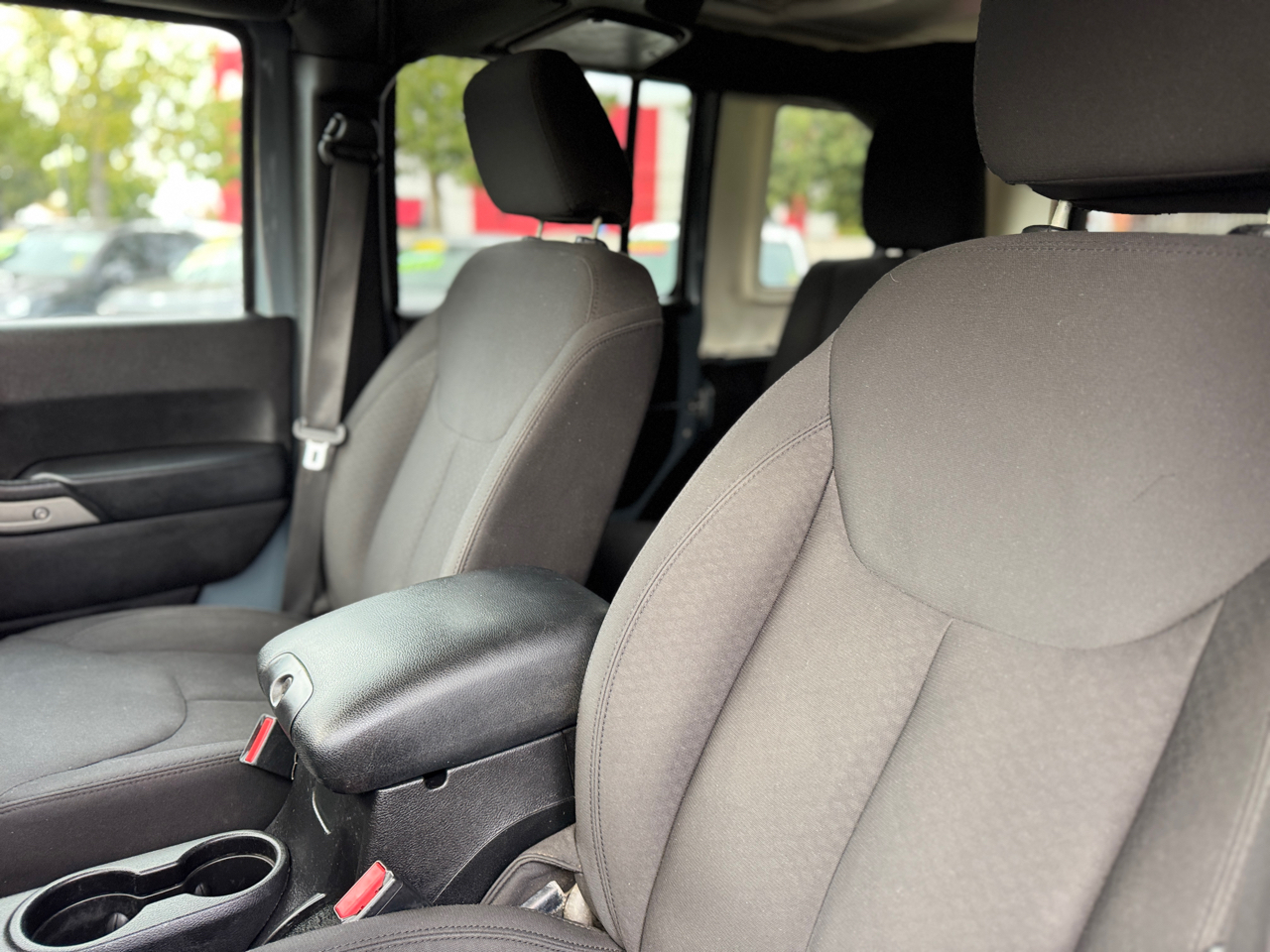 Jeep Wrangler Unlimited Sport 4WD 2015