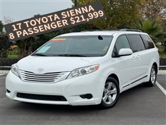 2017 Toyota Sienna 