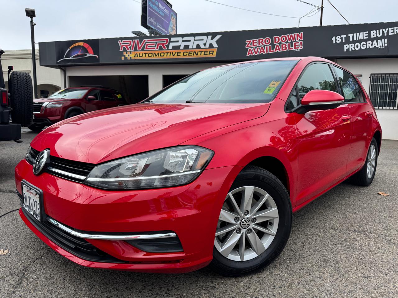 2019 Volkswagen Golf SE 8A