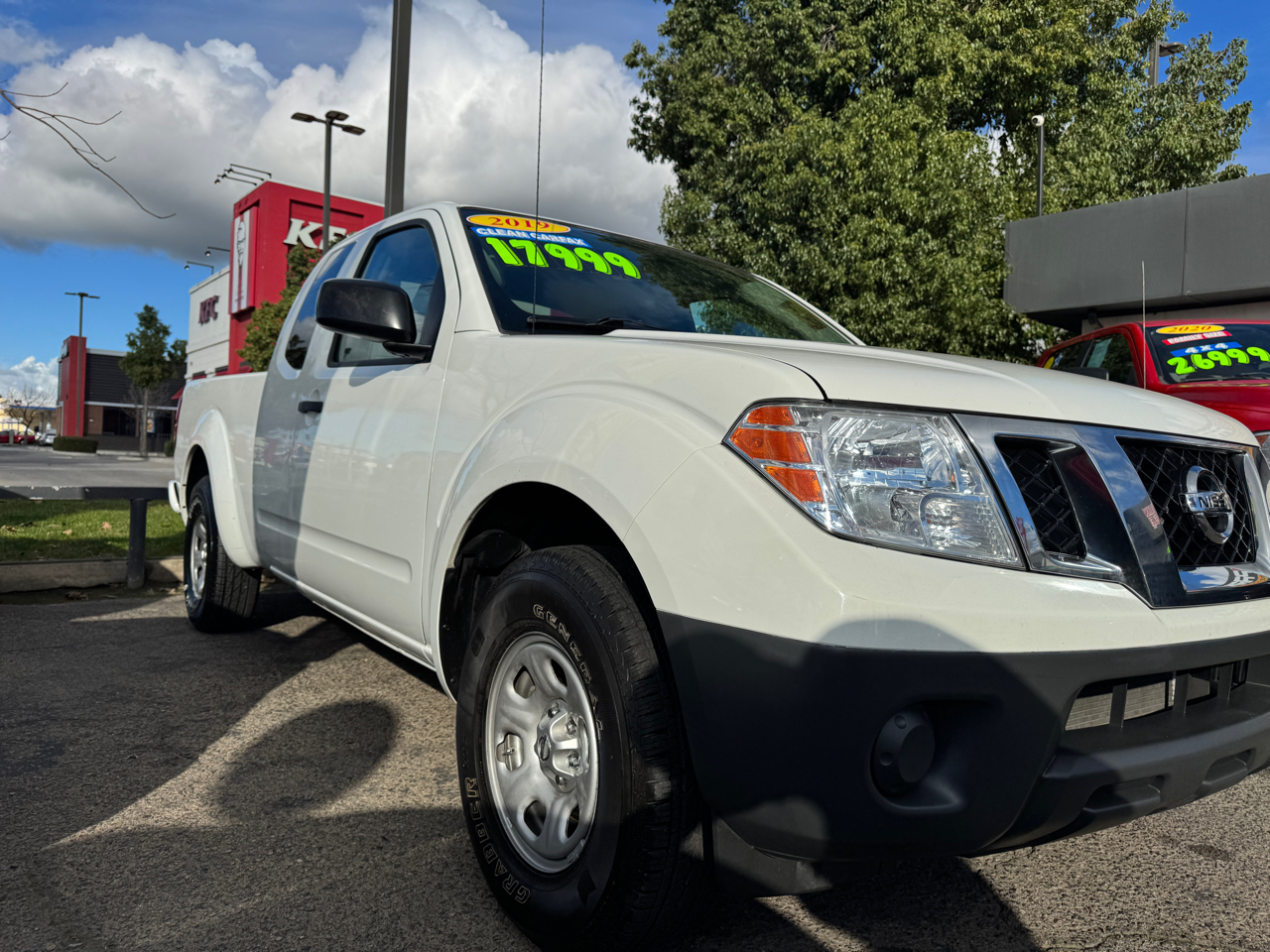 Nissan Frontier S King Cab I4 5MT 2WD 2019