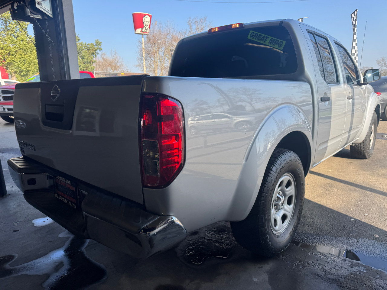 Nissan Frontier S Crew Cab 2WD 2012