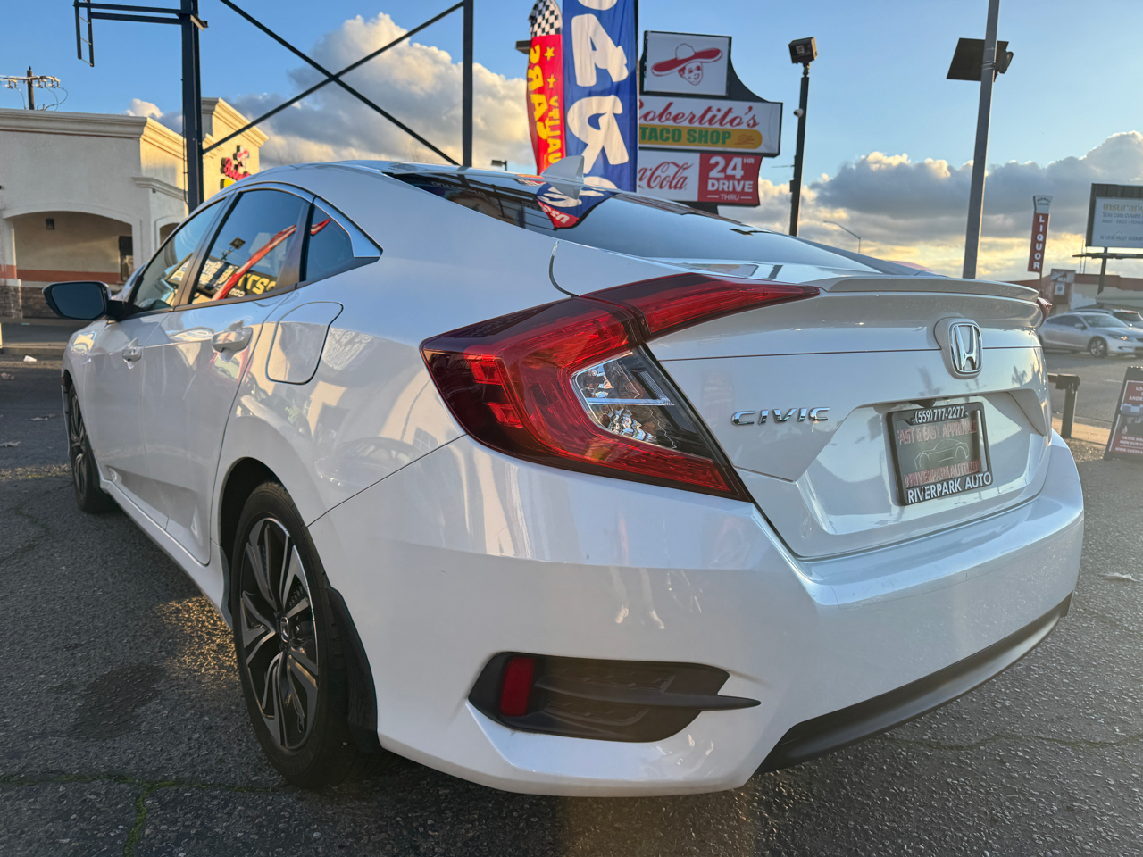 Honda Civic EX-TL Sedan CVT 2018