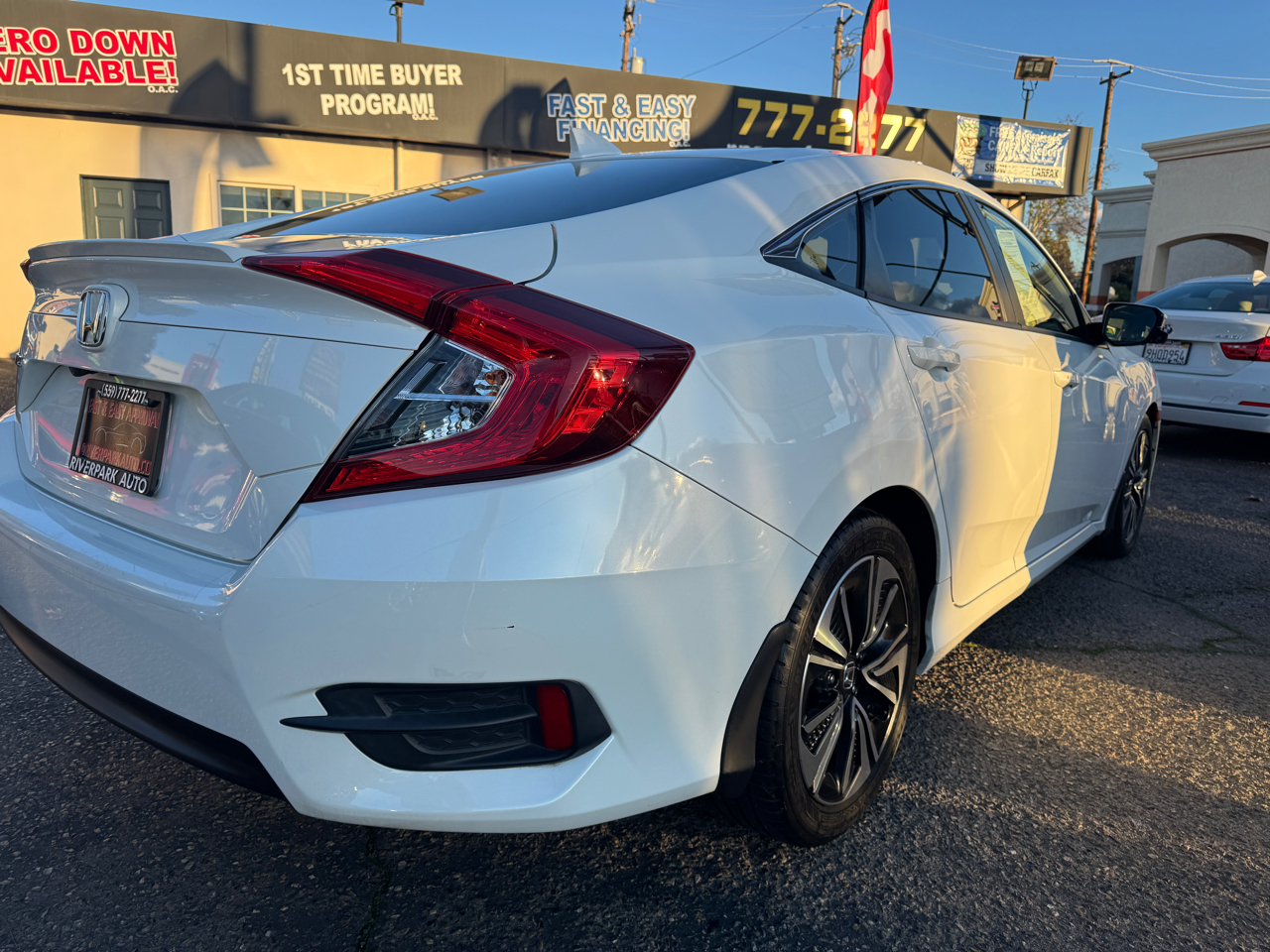 Honda Civic EX-TL Sedan CVT 2018