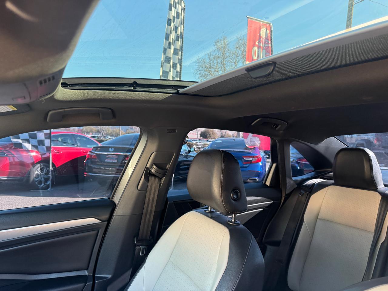 Volkswagen Jetta 1.4T R-Line 8A 2019