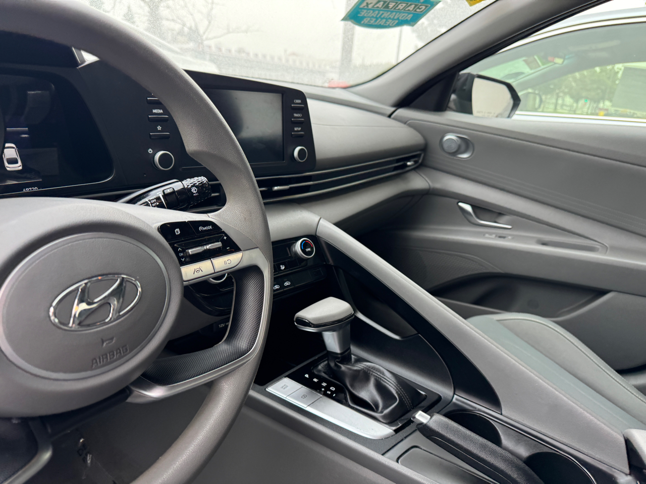 Hyundai Elantra SEL 2021