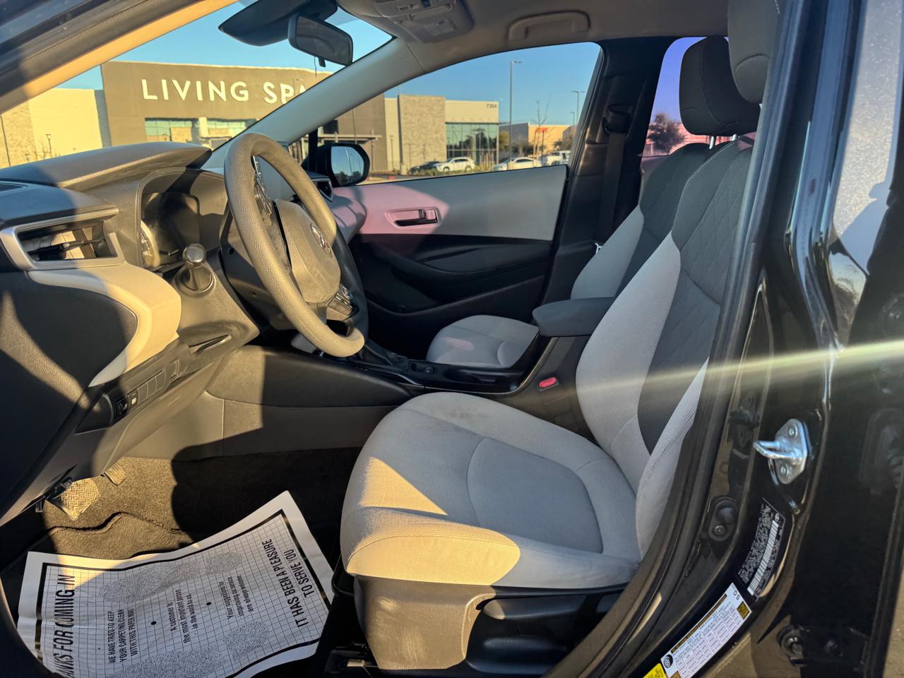 Toyota Corolla LE 2022