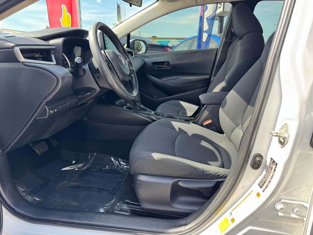 Toyota Corolla LE Hybrid 2022