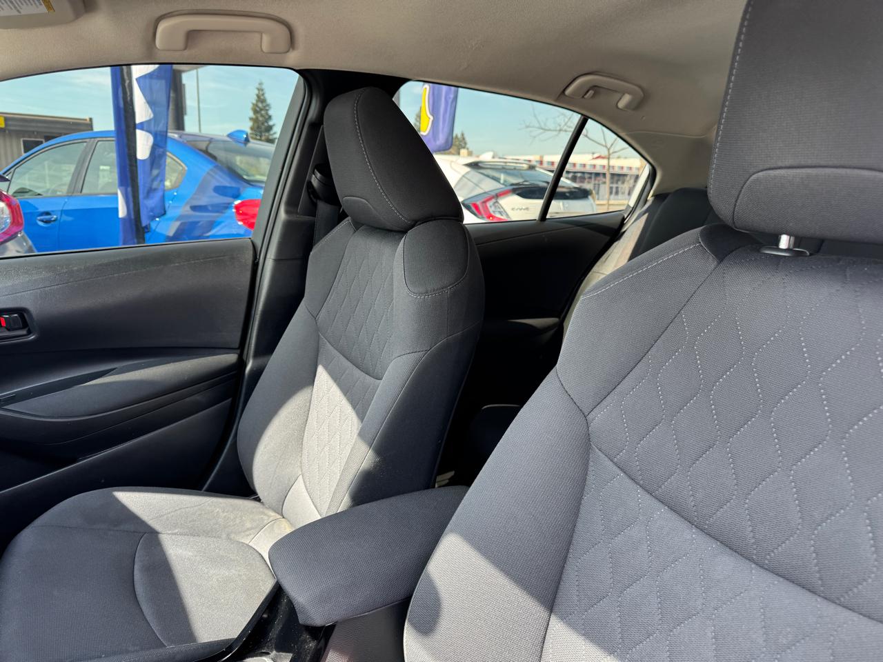 Toyota Corolla LE Hybrid 2022