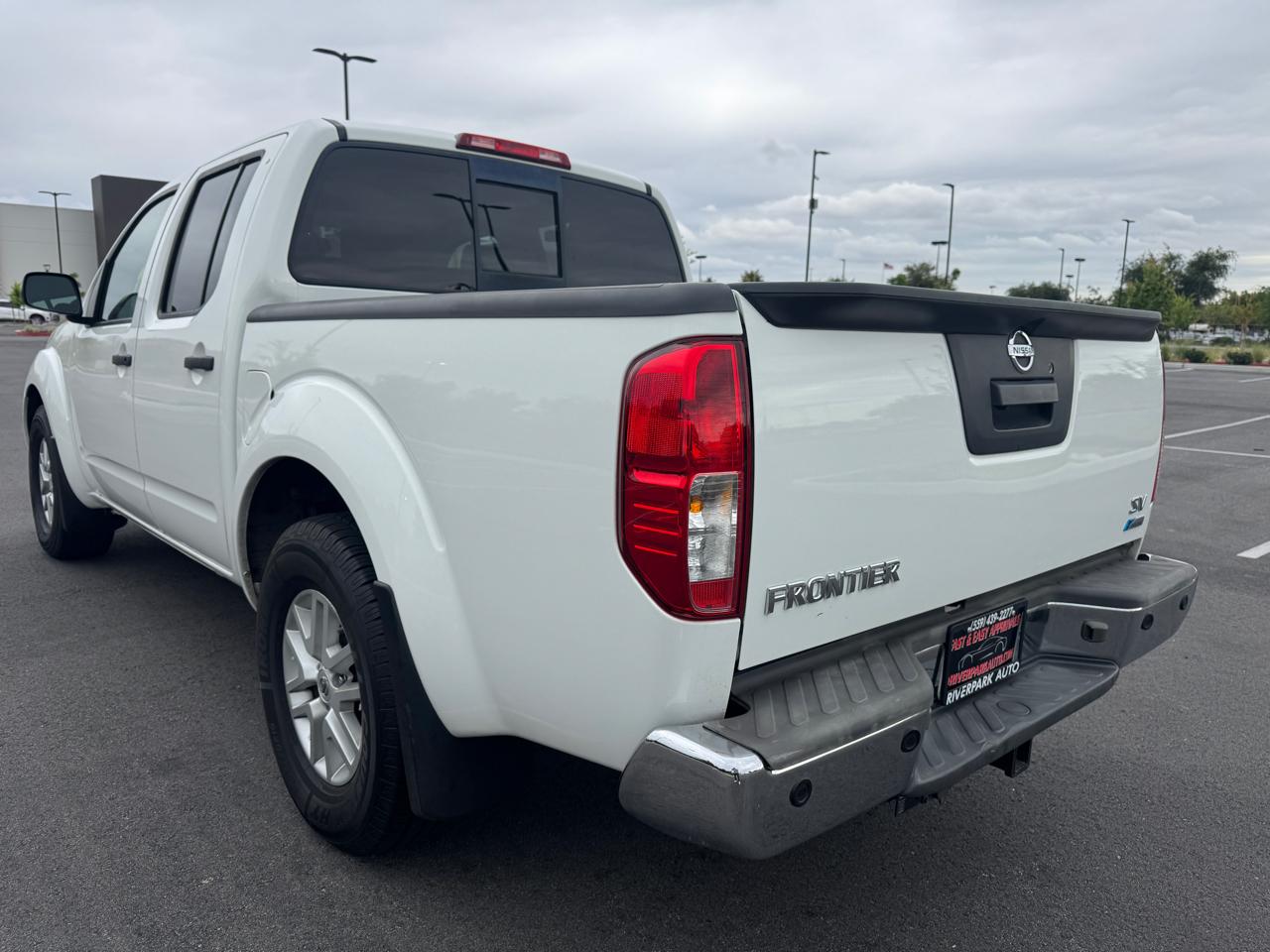 Nissan Frontier S Crew Cab 5AT 2WD 2018
