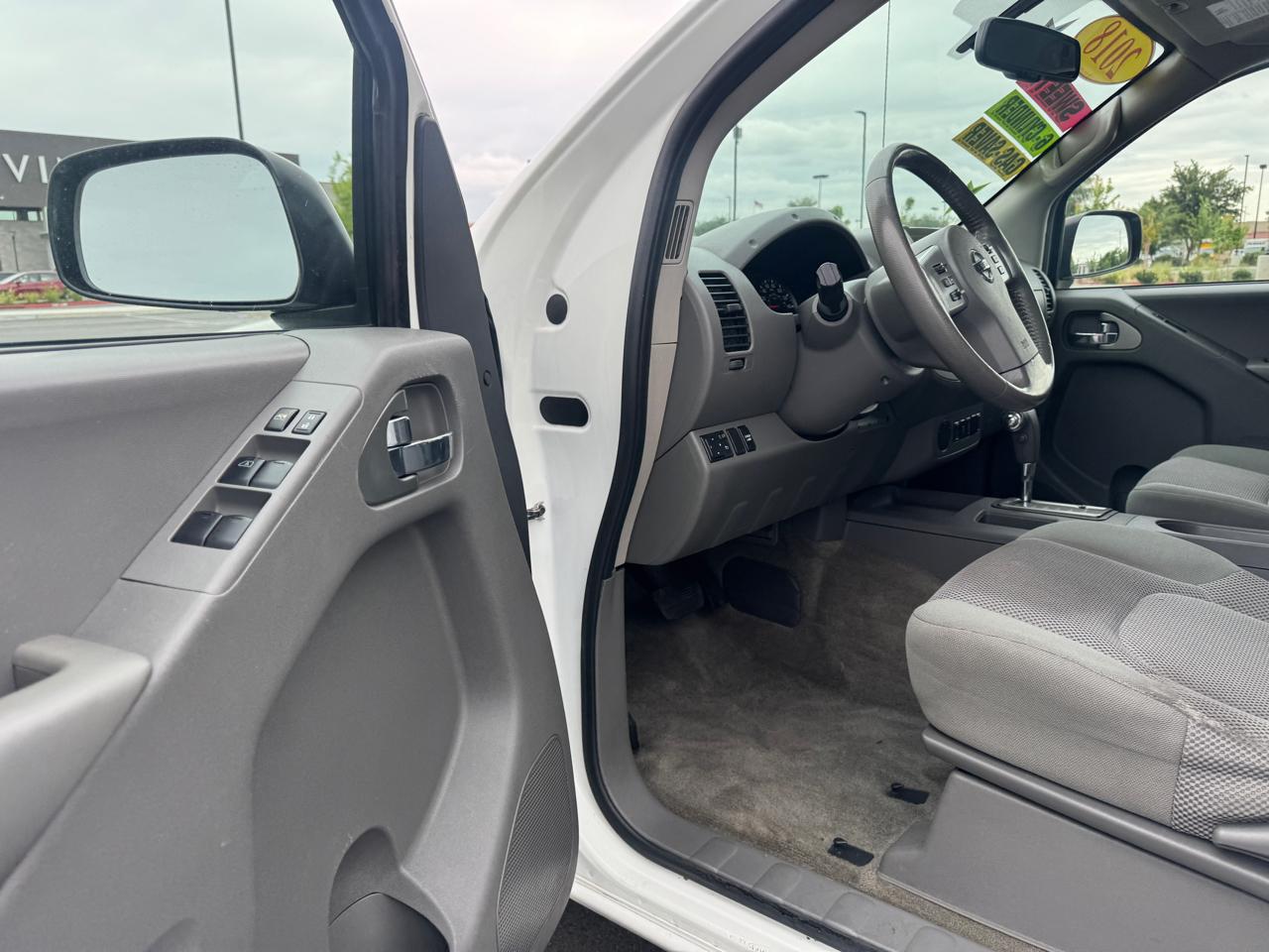 Nissan Frontier S Crew Cab 5AT 2WD 2018