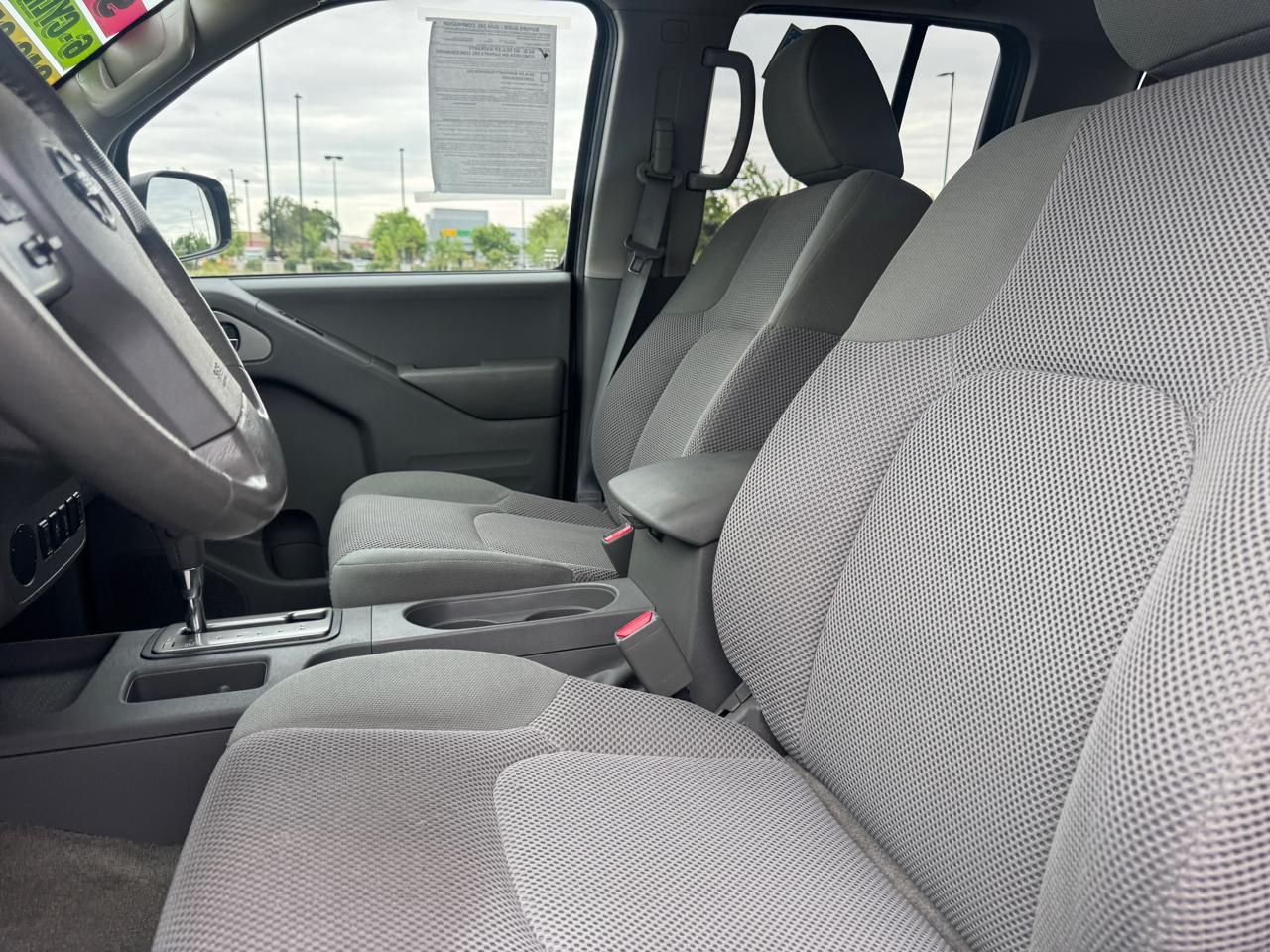 Nissan Frontier S Crew Cab 5AT 2WD 2018