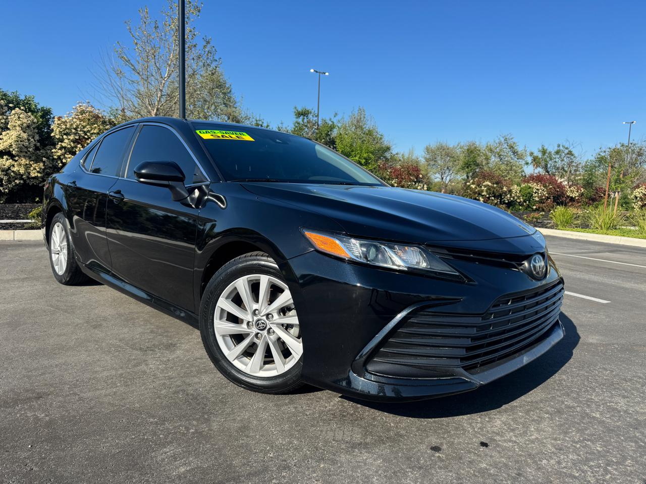 Toyota Camry LE 2021