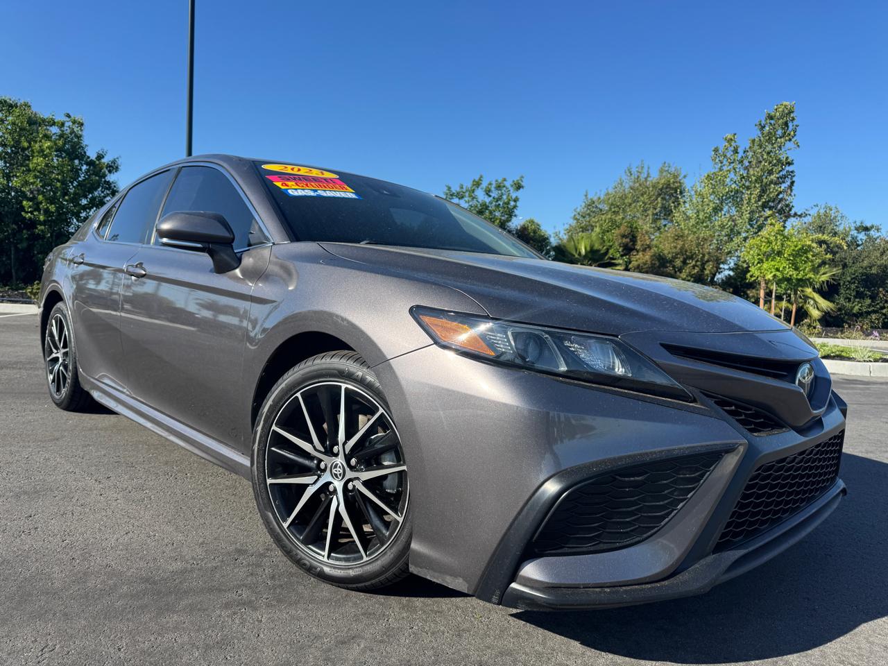 Toyota Camry SE 2023
