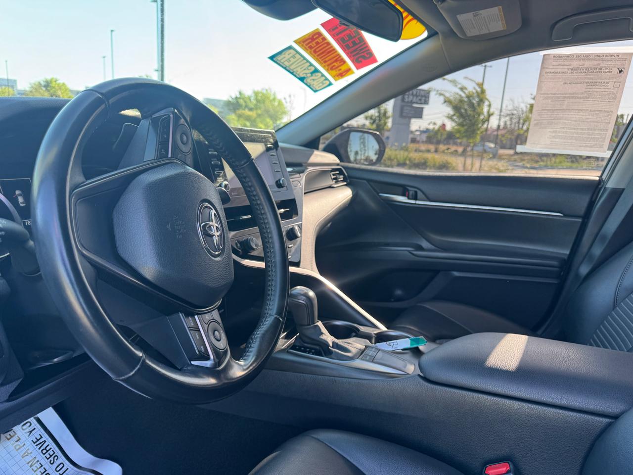 Toyota Camry SE 2023