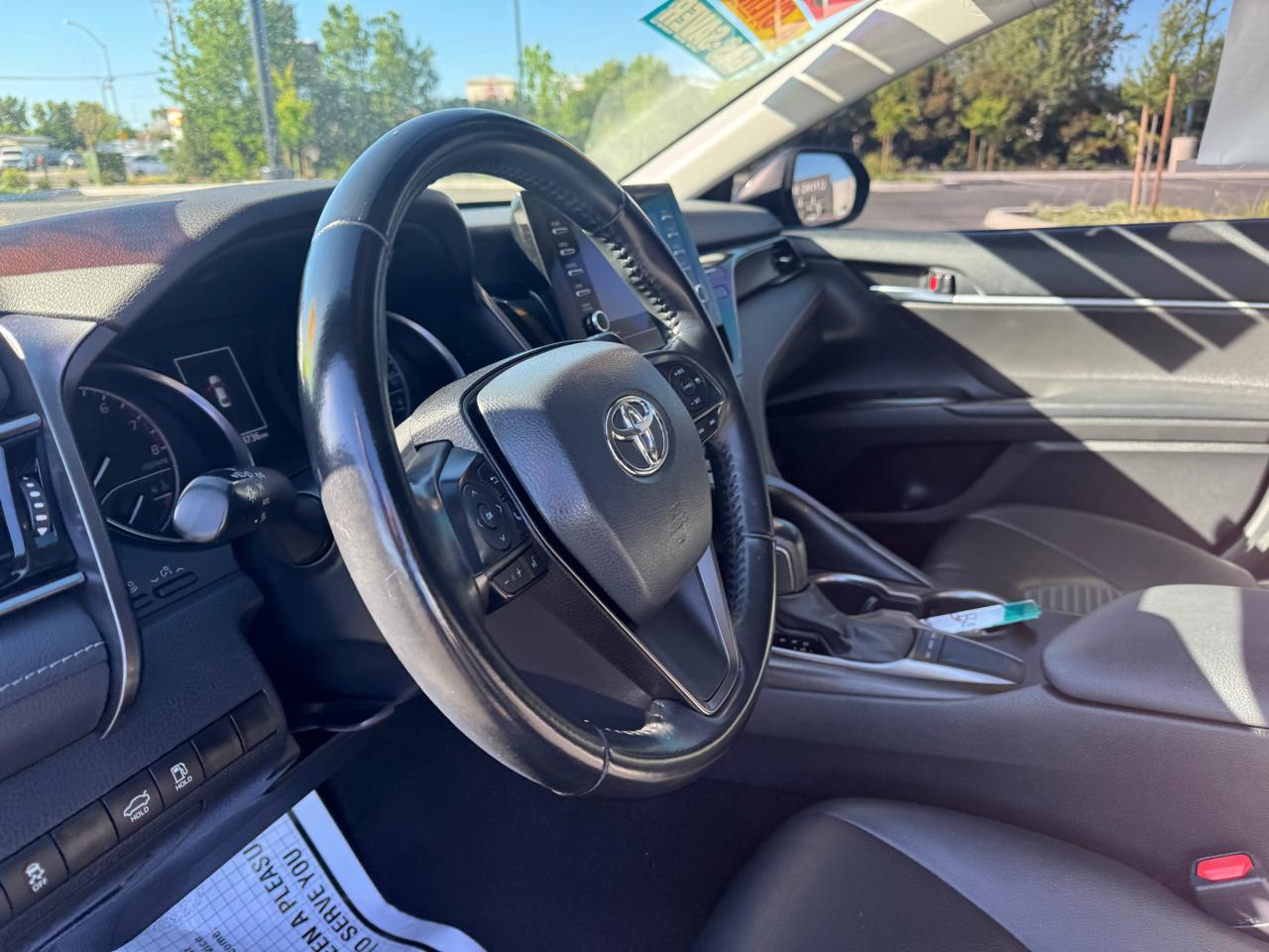 Toyota Camry SE 2023