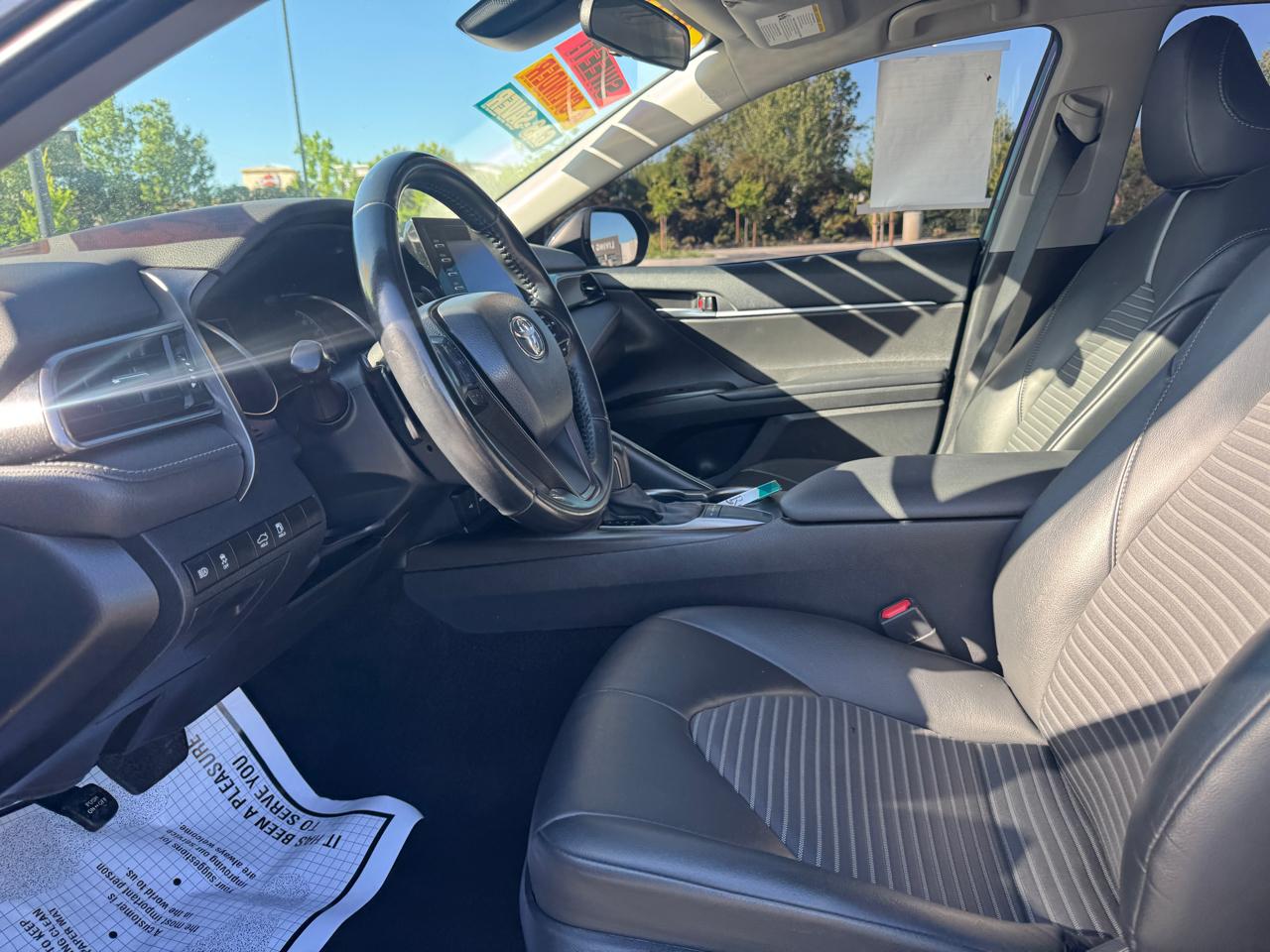 Toyota Camry SE 2023