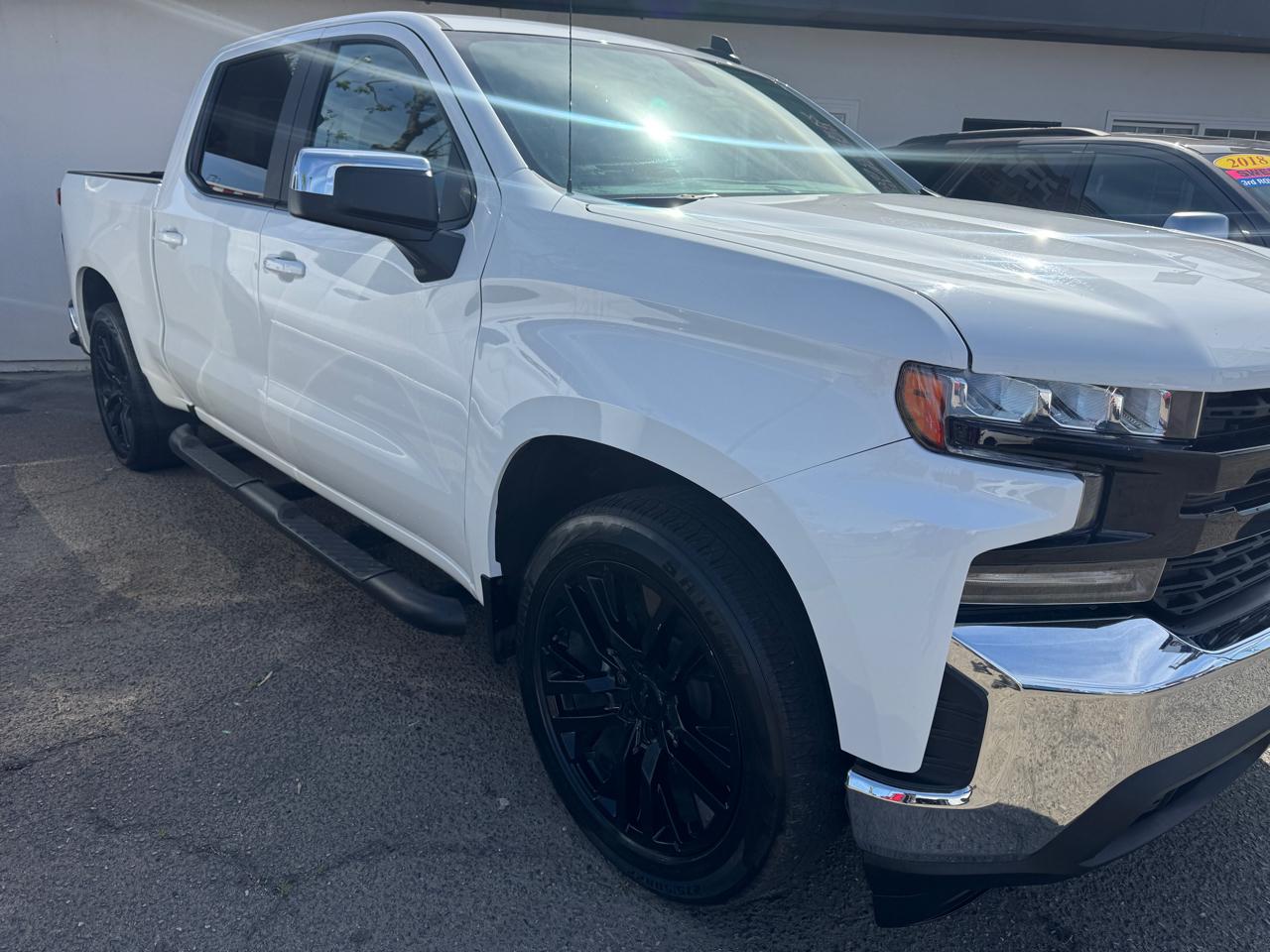 Chevrolet Silverado 1500 LT Crew Cab 2WD 2020
