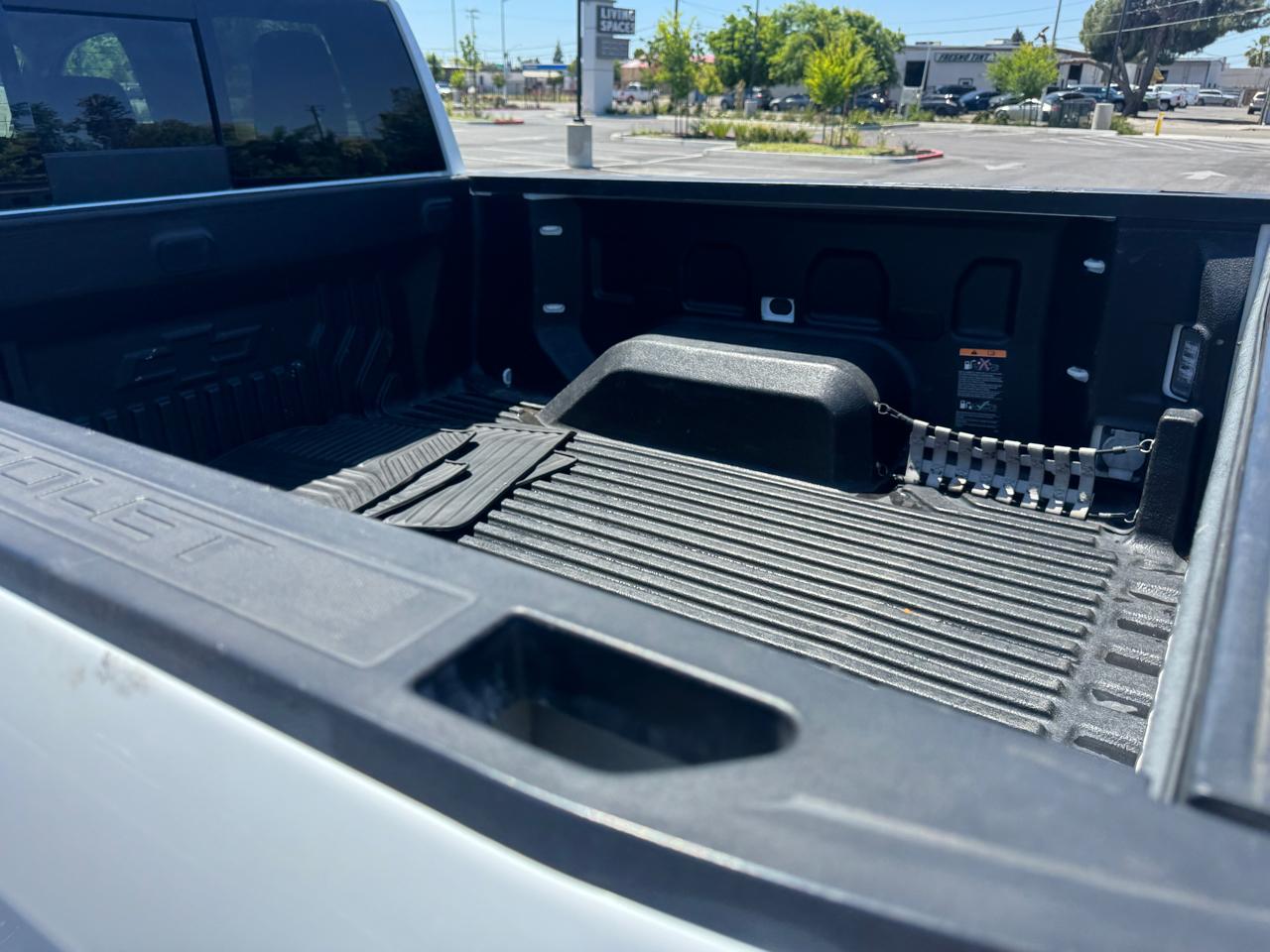 Chevrolet Silverado 1500 LT Crew Cab 2WD 2020